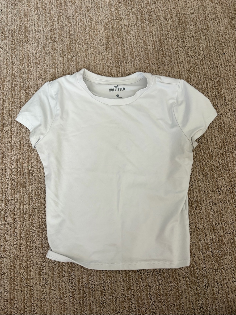 Hollister Women's White Short Sleeve Crewneck Tee